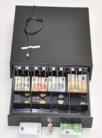 Peňažná zásuvka MK-350 12V čierna/biela