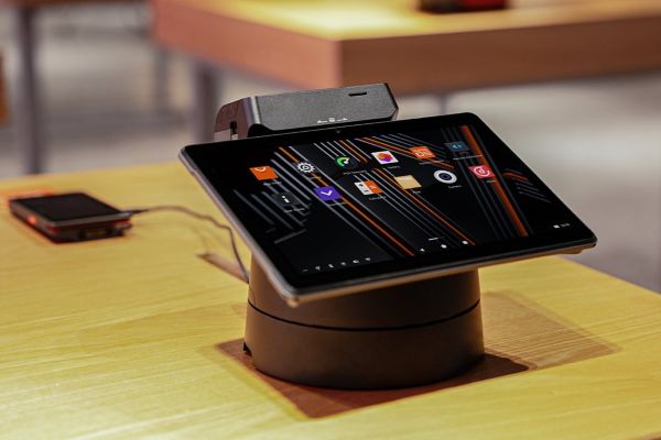 ExVAN P3 MIX eKasa 3v1 platobný terminal, tlačiareň, tablet s platobnou kartou na rotujucej nohe